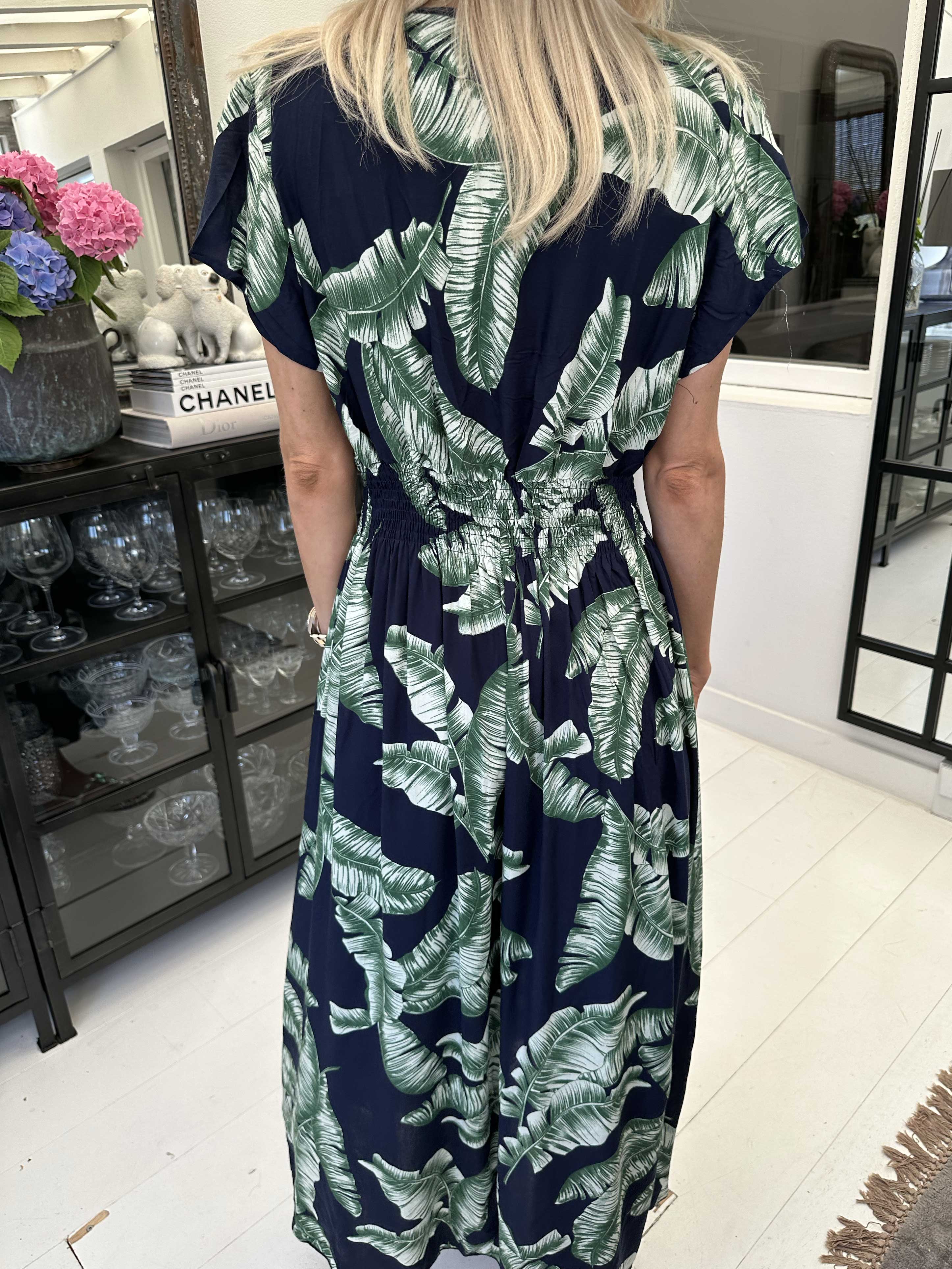 Misha leaf - Söt lång blommig klänning med smock